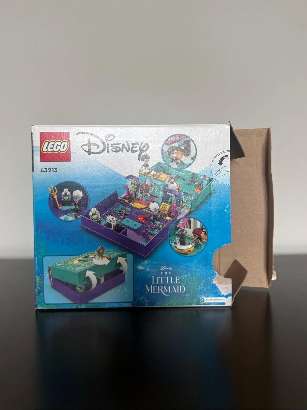LEGO | 43213 - The Little Mermaid Story Book - Picture 2 of 5